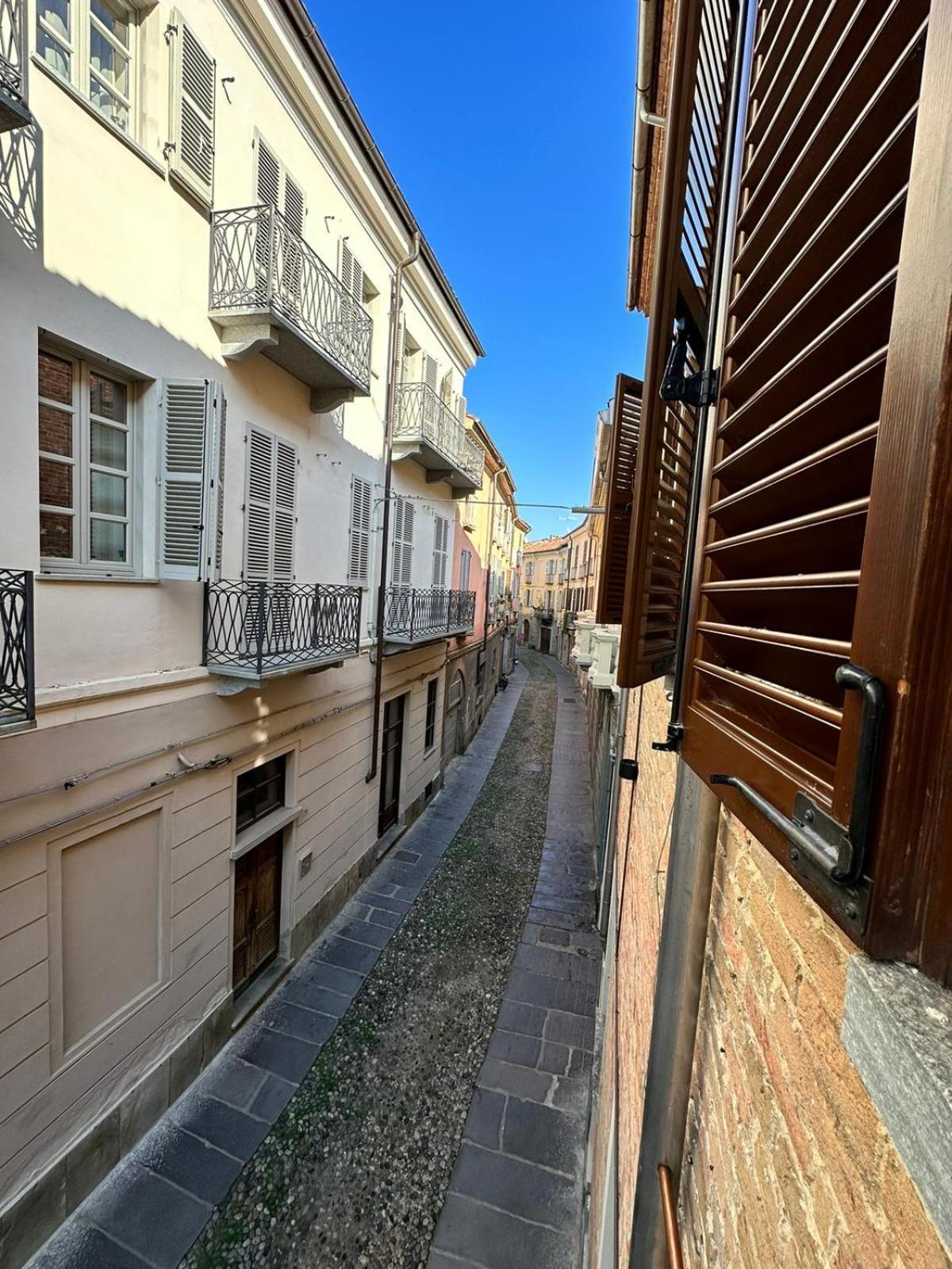 Appartamento Le Tre Ca', Ca' Cecilia, Ca' Nina, Ca' Vittoria Asti Esterno foto